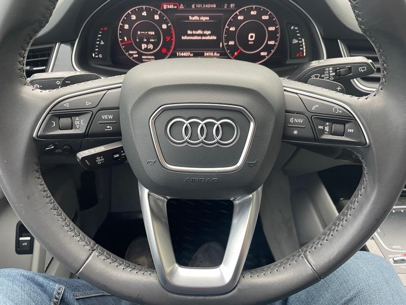 Audi Q7 photo 9