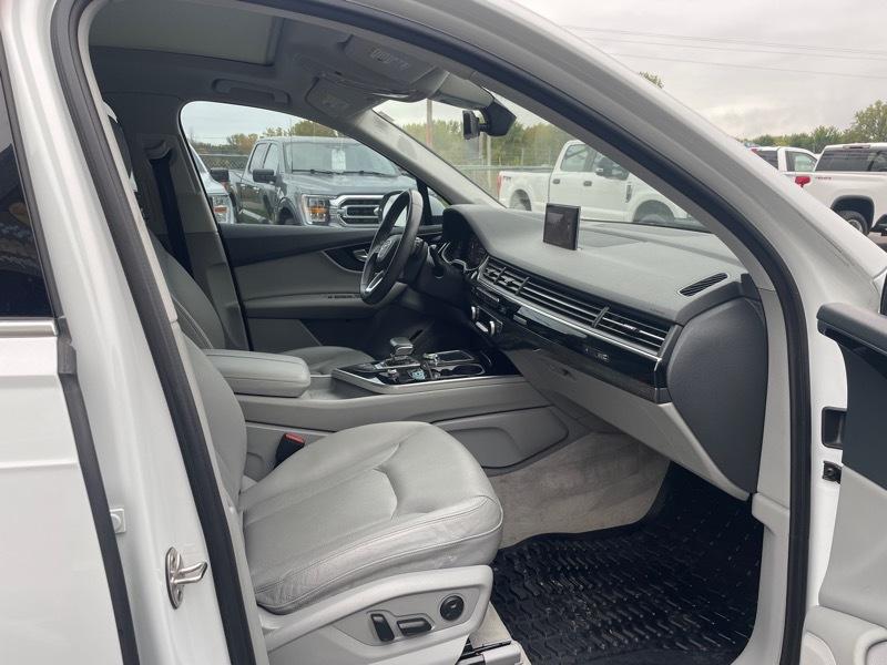 Audi Q7 photo 17