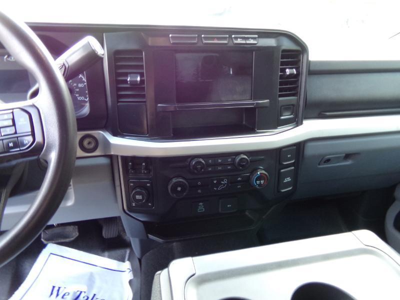 Ford F-250 SD XLT Crew Cab 4WD 2023