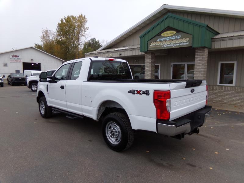 Ford F-250 SD XL SuperCab 4WD 2022