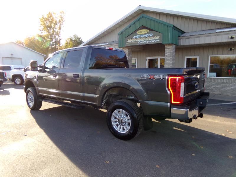 Ford F-250 SD XLT Crew Cab 4WD 2019