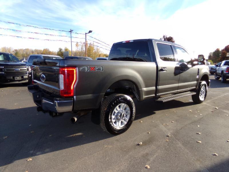 Ford F-250 SD XLT Crew Cab 4WD 2019