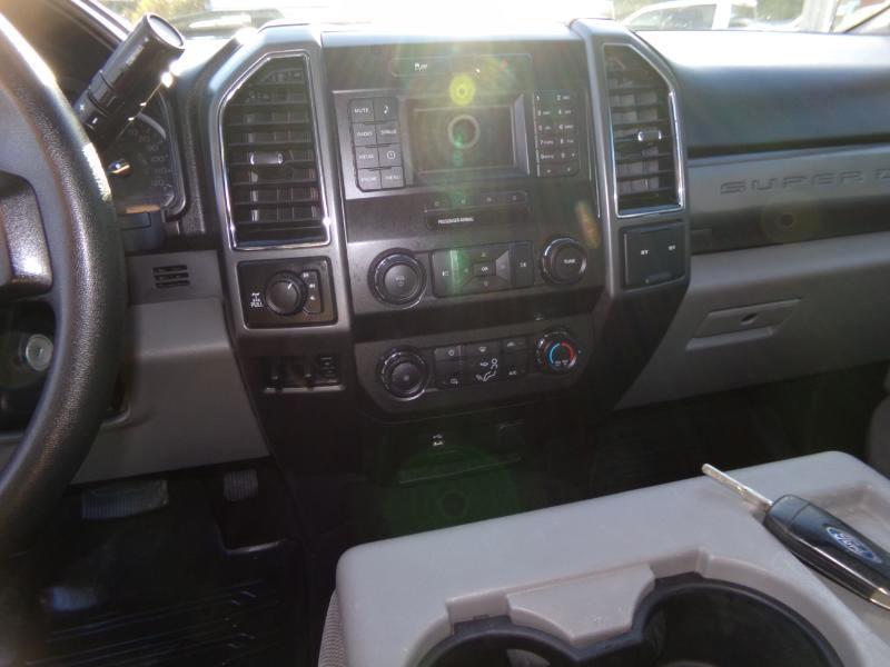 Ford F-250 SD XLT Crew Cab 4WD 2019