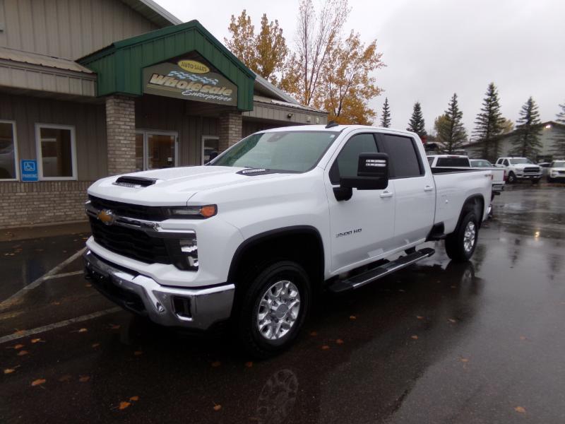 Chevrolet Silverado 3500HD LT Crew Cab Long Box 4WD 2025
