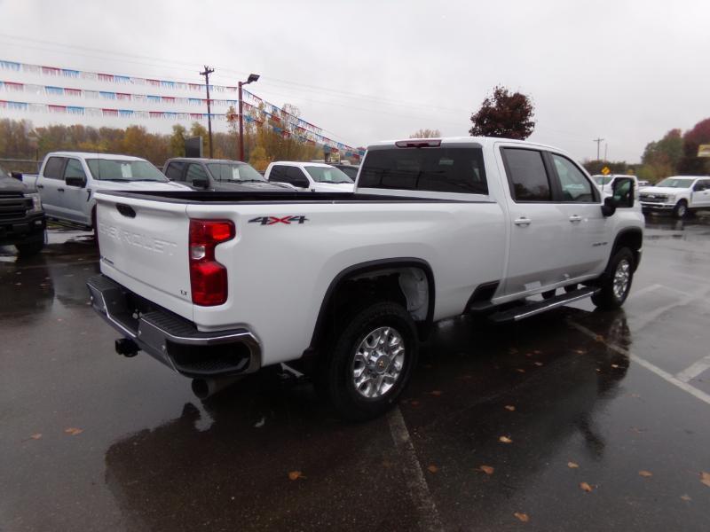 Chevrolet Silverado 3500HD LT Crew Cab Long Box 4WD 2025