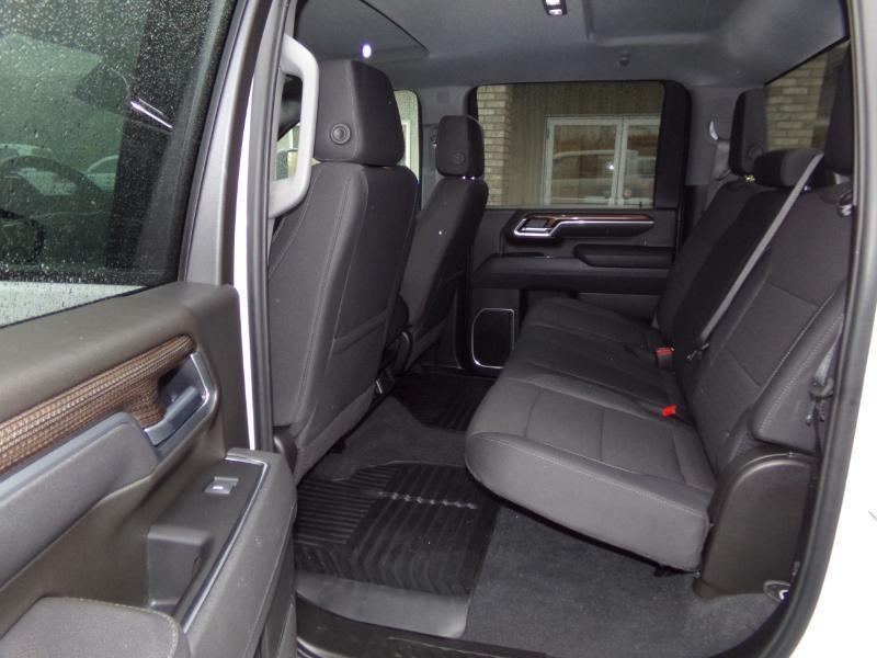 Chevrolet Silverado 3500HD LT Crew Cab Long Box 4WD 2025
