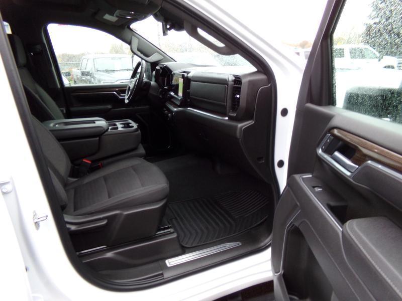 Chevrolet Silverado 3500HD LT Crew Cab Long Box 4WD 2025