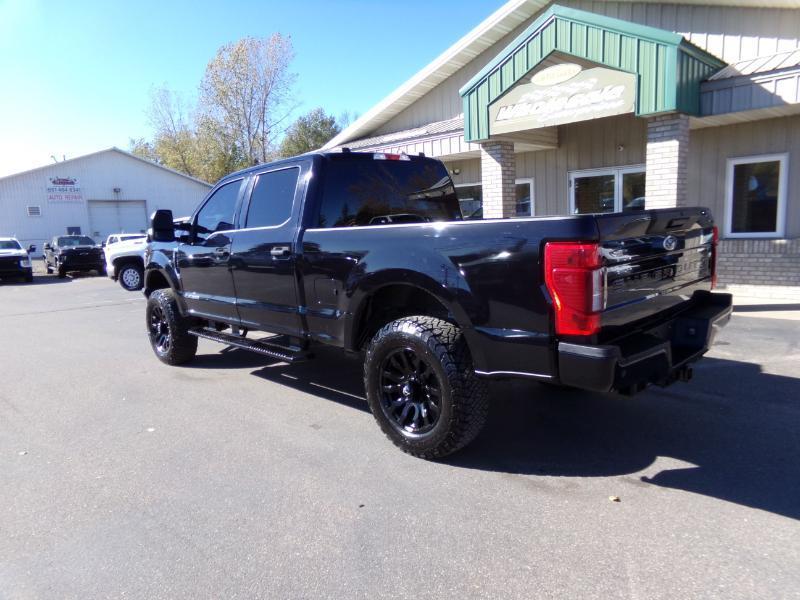 Ford F-250 SD XLT Crew Cab 4WD 2022