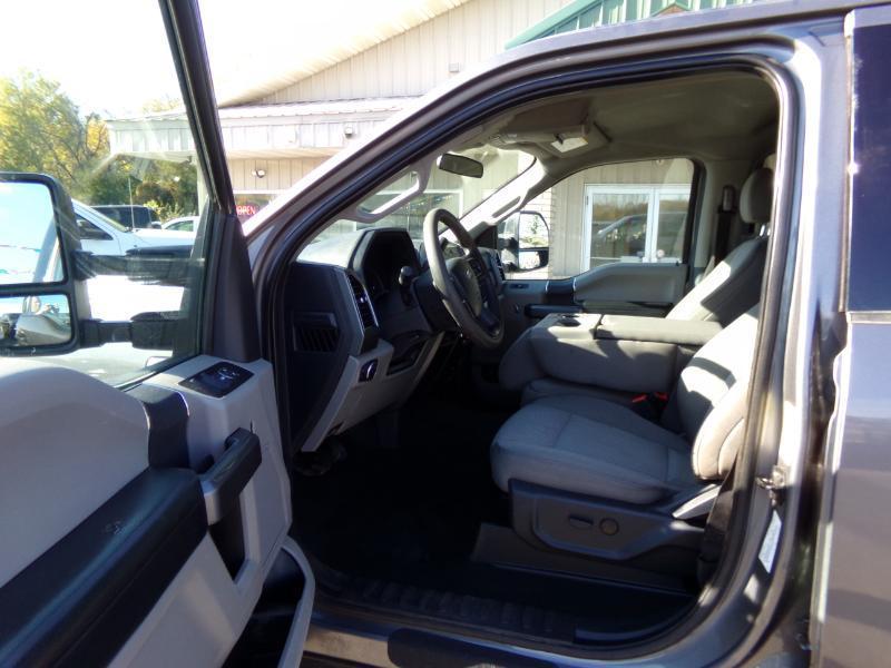Ford F-250 SD XLT Crew Cab Long Bed 4WD 2022