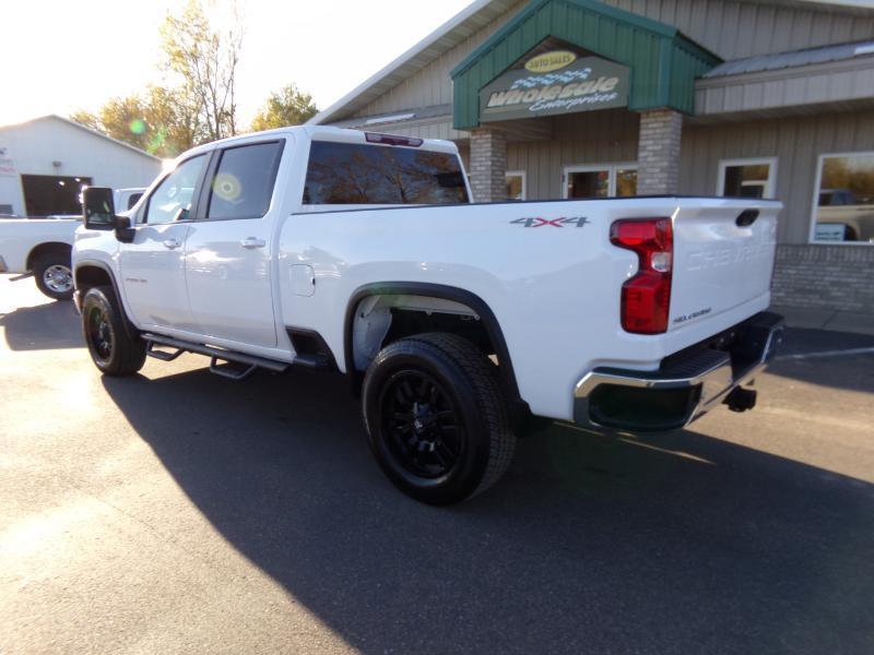 Chevrolet Silverado 2500HD LT Crew Cab Short Box 4WD 2024