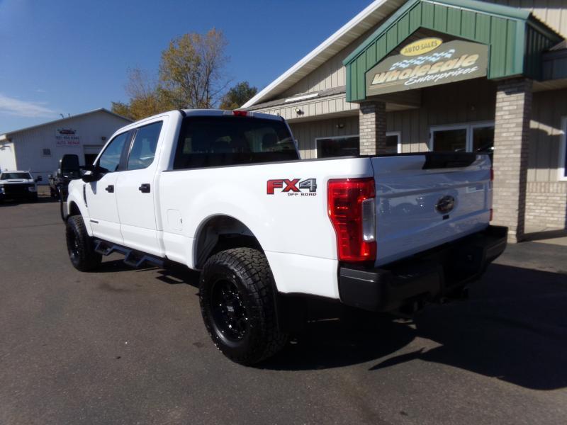Ford F-250 SD XLT Crew Cab 4WD 2019