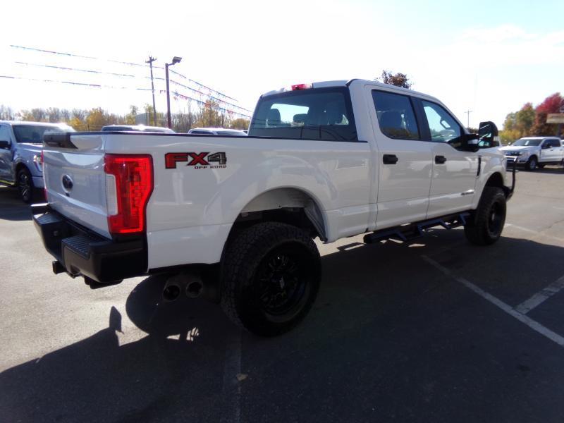 Ford F-250 SD XLT Crew Cab 4WD 2019