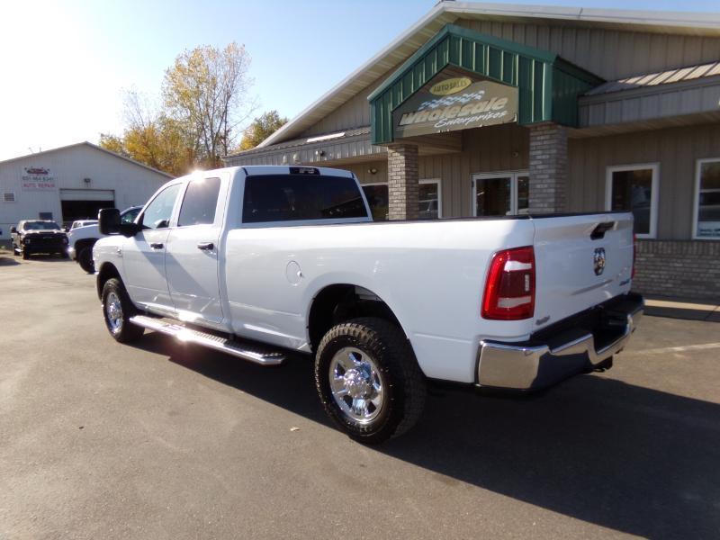 RAM 3500 Tradesman Crew Cab 4WD LWB 2023