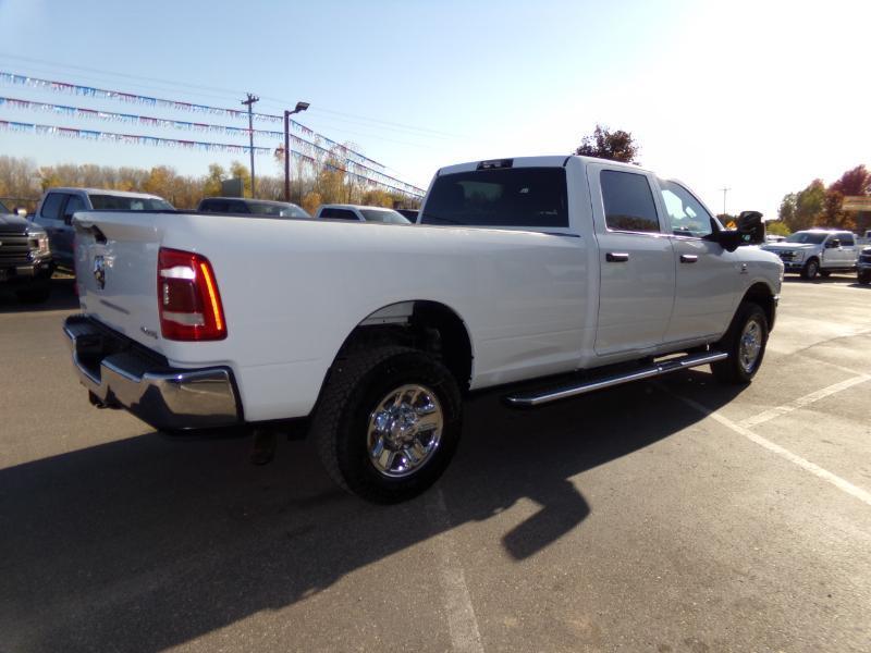 RAM 3500 Tradesman Crew Cab 4WD LWB 2023