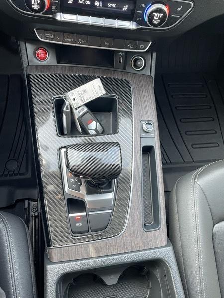 Audi Q5 2.0T Premium quattro 2021