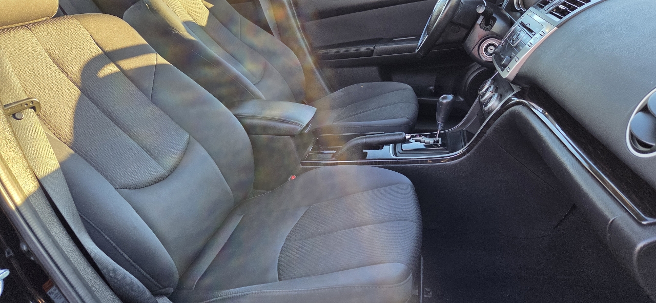 Mazda MAZDA6 i Touring 2011