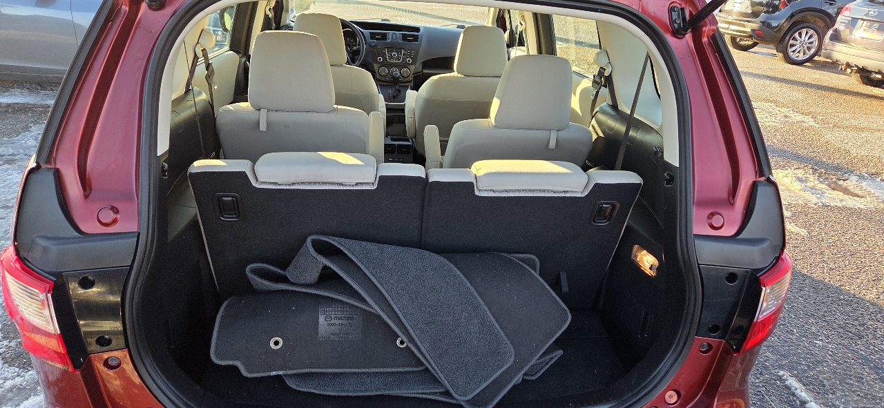 Mazda MAZDA5 Sport 2012