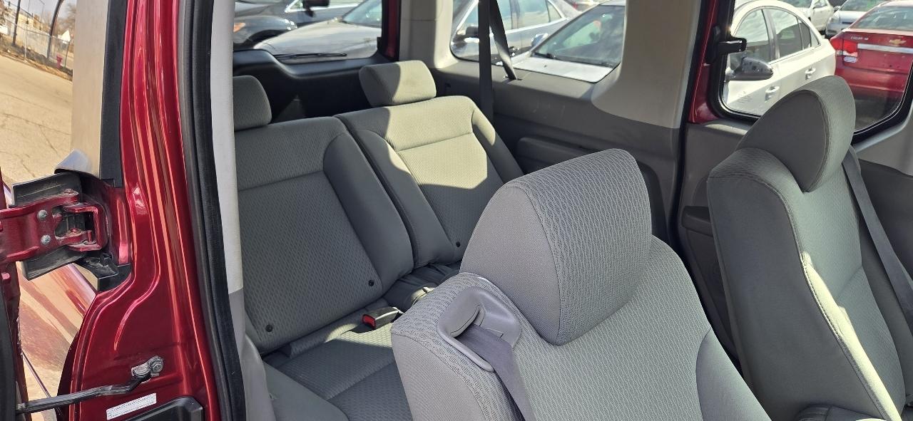 Honda Element EX 4WD AT with Navigation System 2010