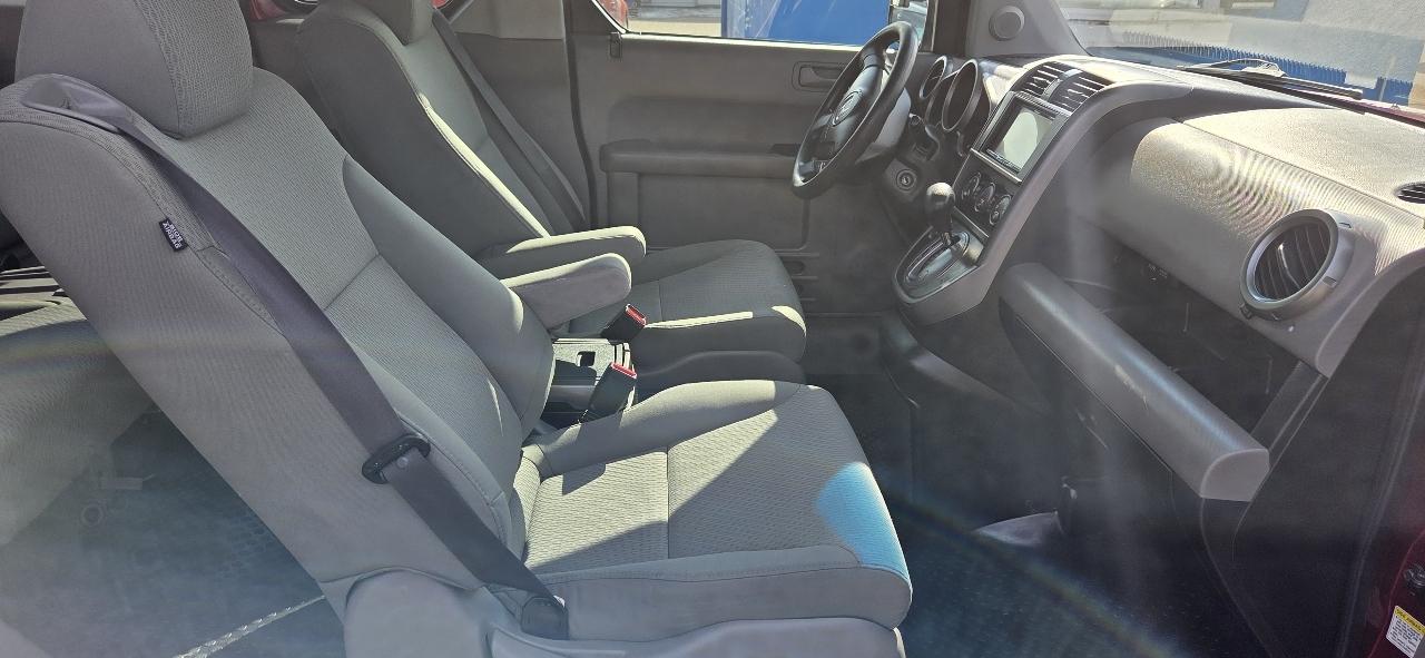 Honda Element EX 4WD AT with Navigation System 2010