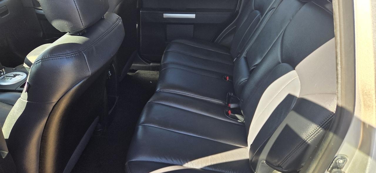 Mitsubishi Endeavor LS AWD 2010