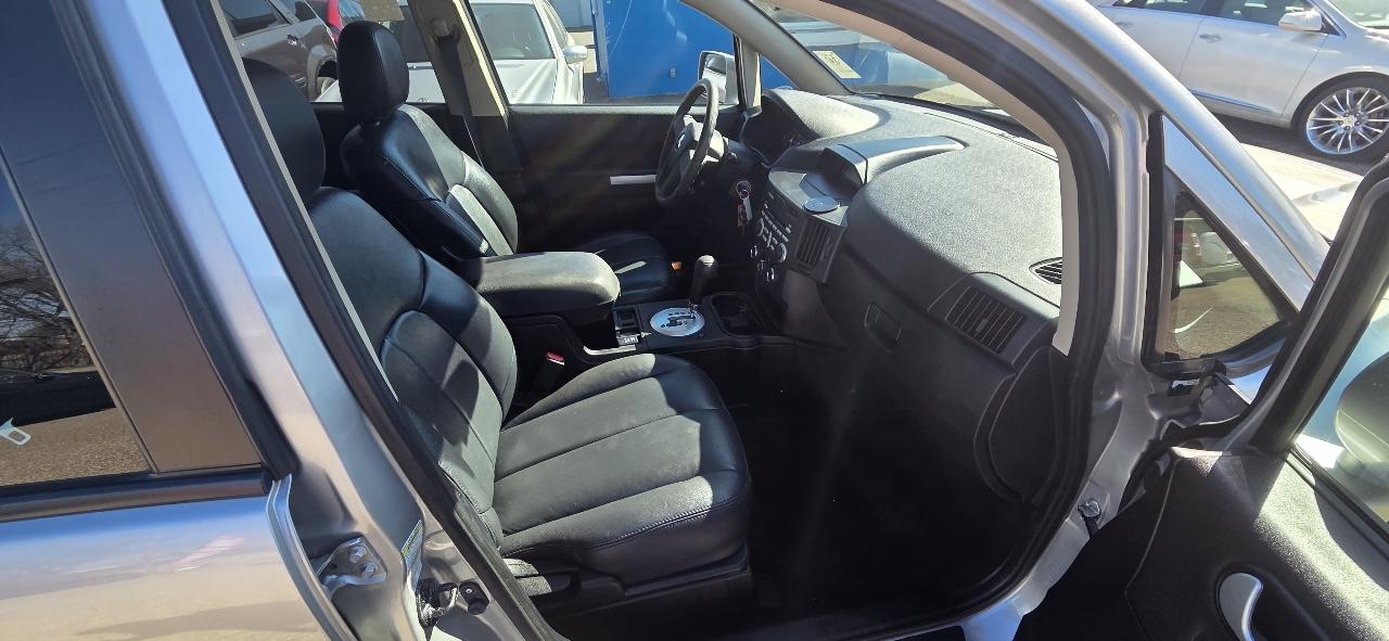 Mitsubishi Endeavor LS AWD 2010