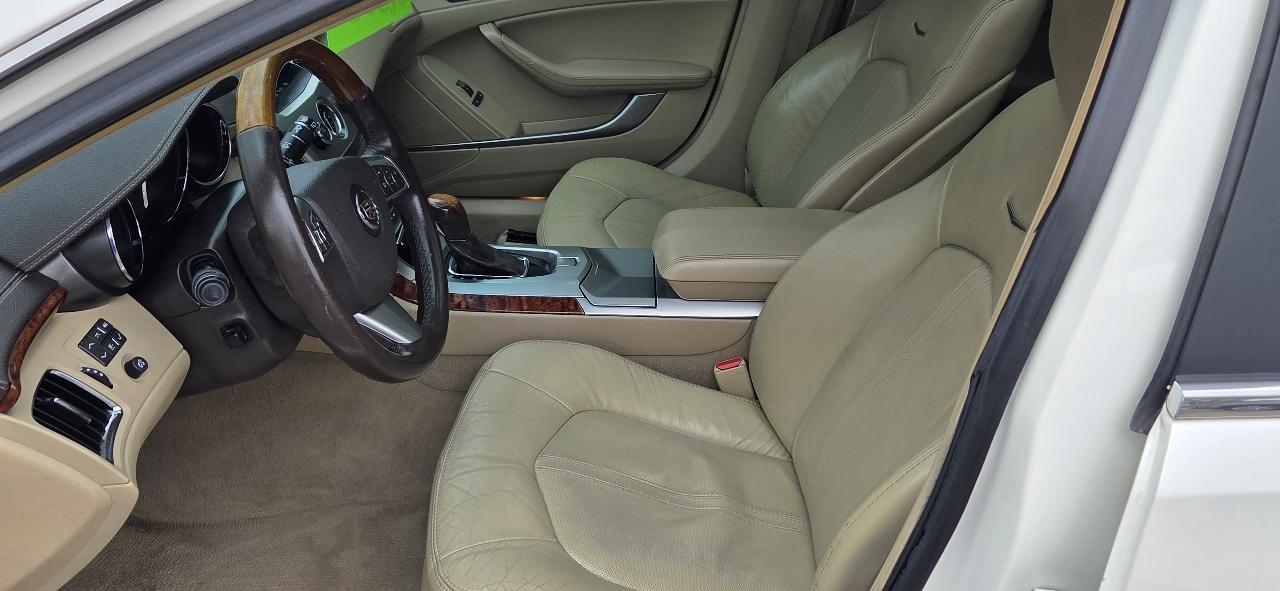 Cadillac CTS Sport Wagon 3.6L Premium AWD w/Navi 2010