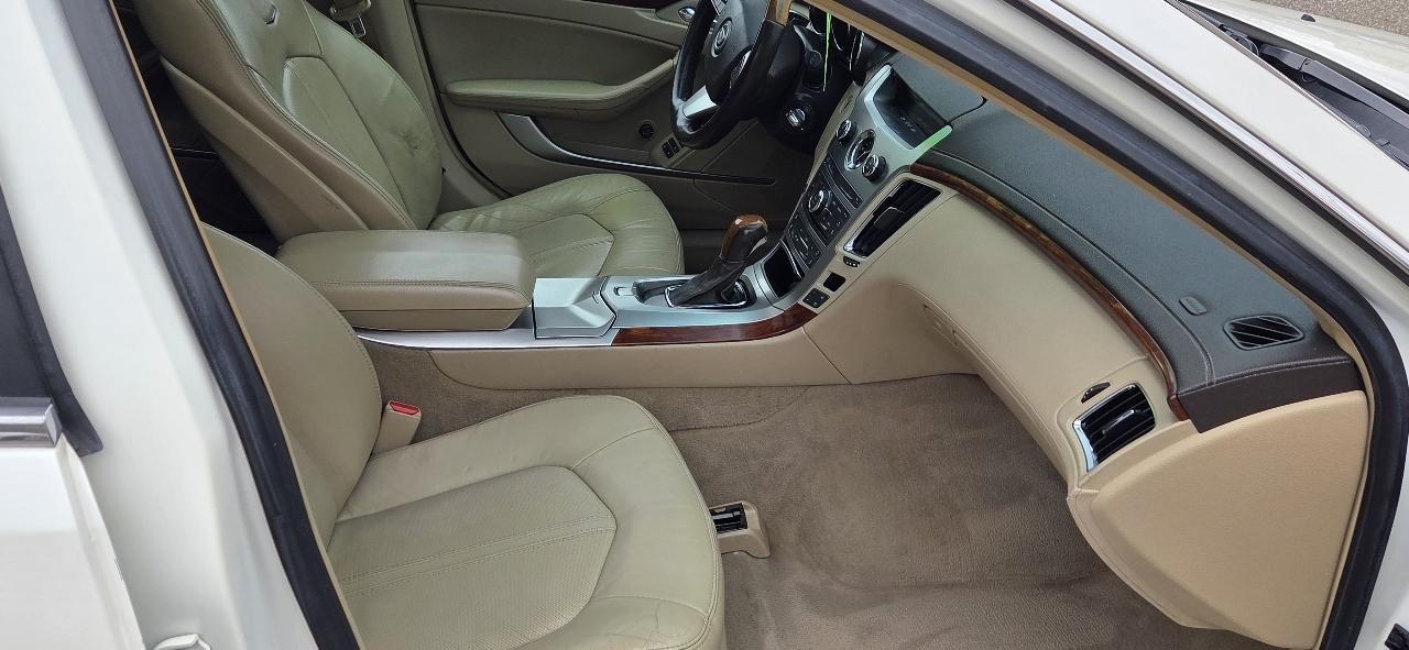 Cadillac CTS Sport Wagon 3.6L Premium AWD w/Navi 2010