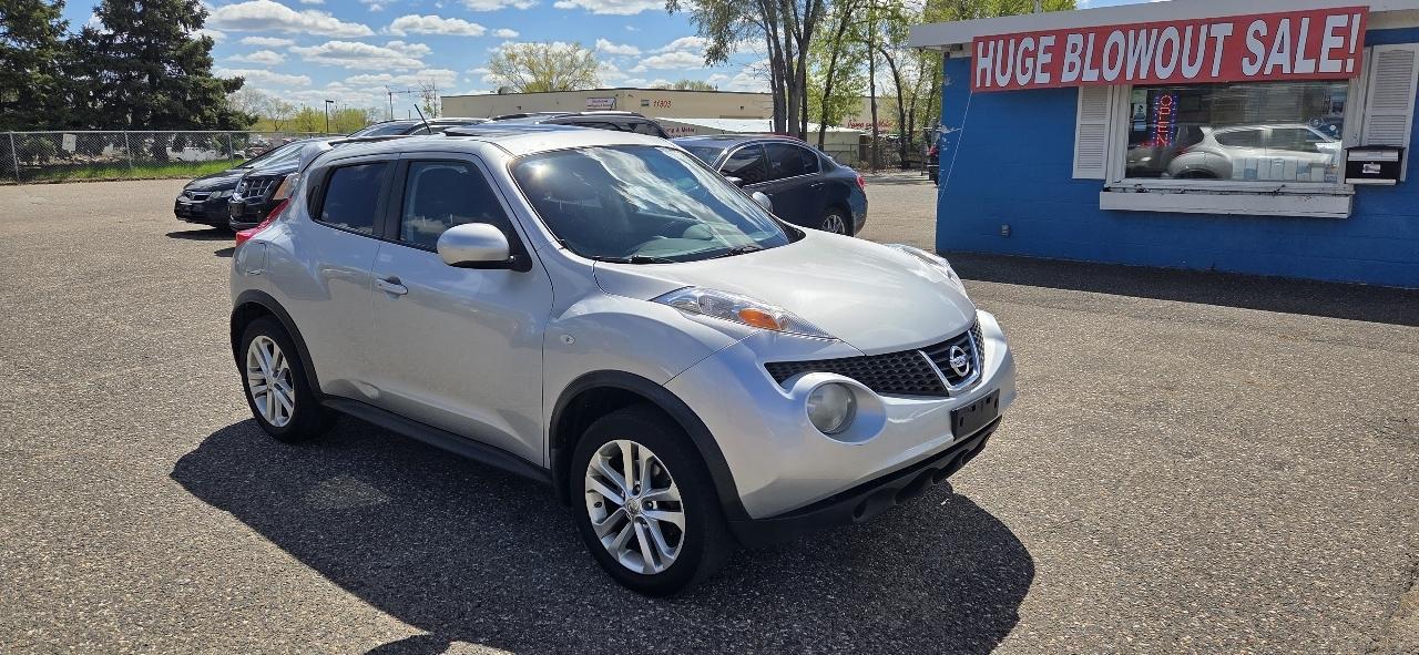 Nissan Juke SV AWD 2013