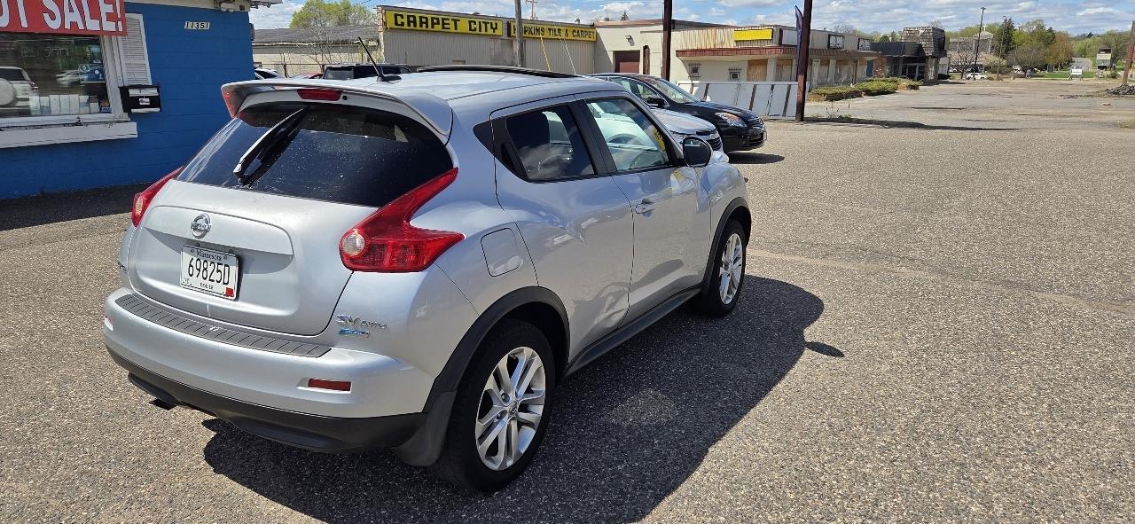 Nissan Juke SV AWD 2013