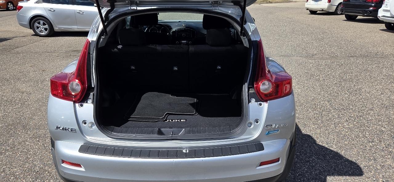 Nissan Juke SV AWD 2013