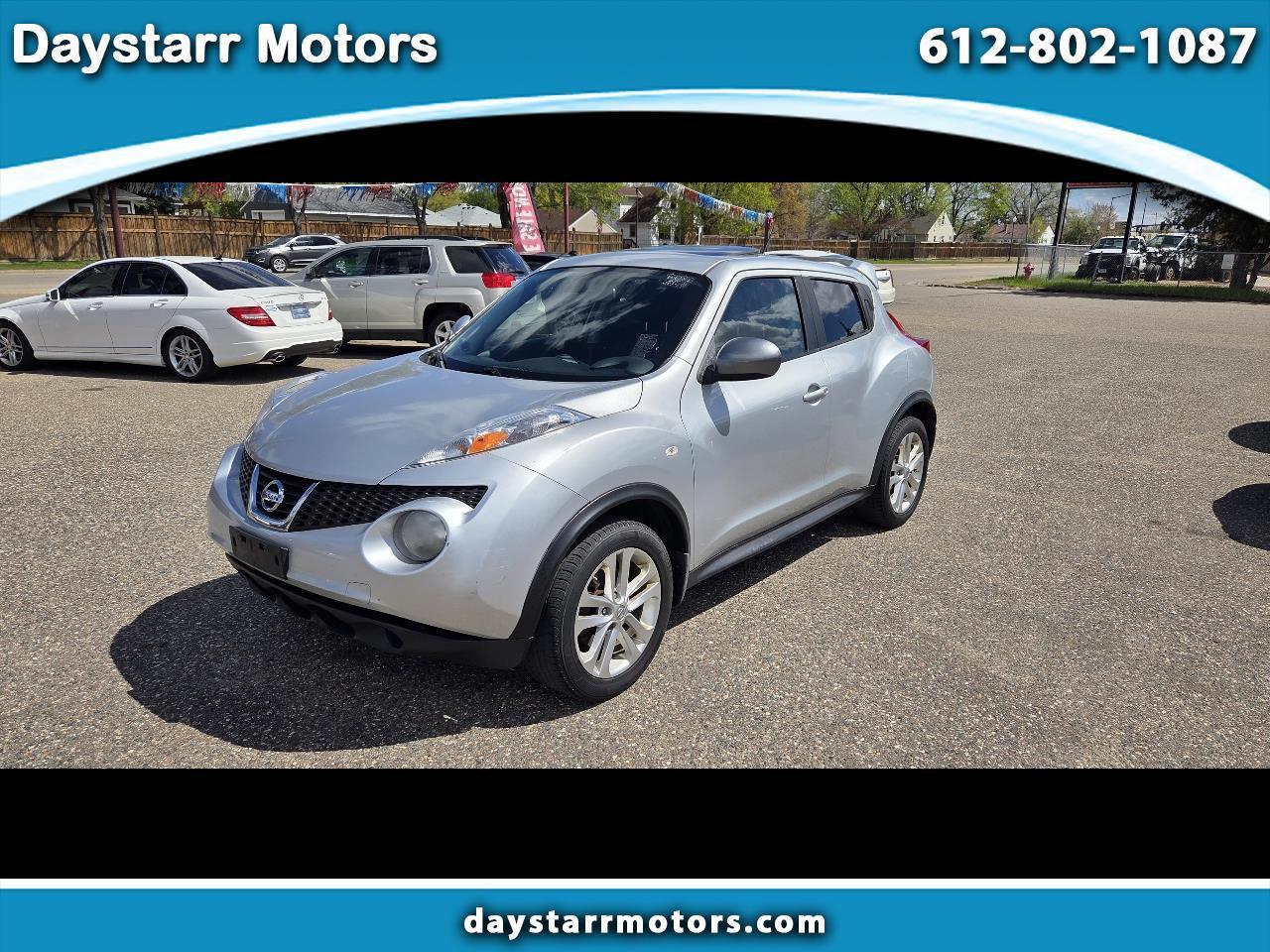Nissan Juke SV AWD 2013