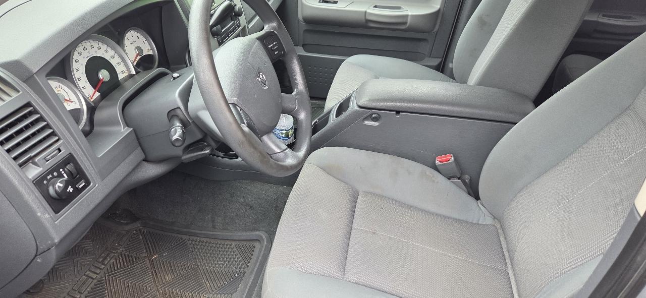 Dodge Dakota SLT Quad Cab 2WD 2005