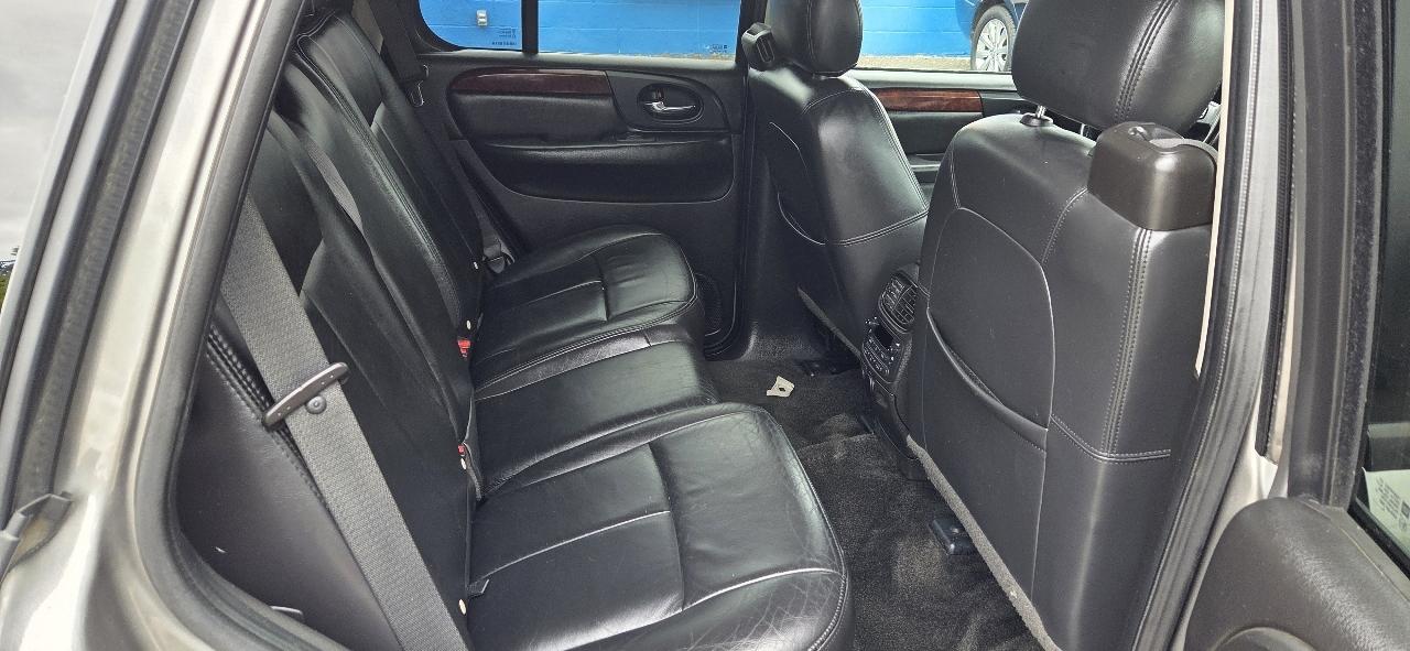 GMC Envoy XL Denali 4WD 2008