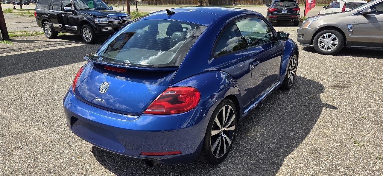 Volkswagen Beetle 2.0T Turbo 2012