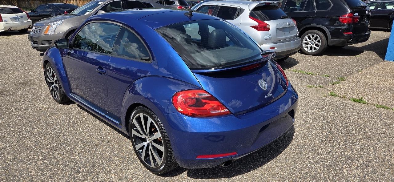 Volkswagen Beetle 2.0T Turbo 2012