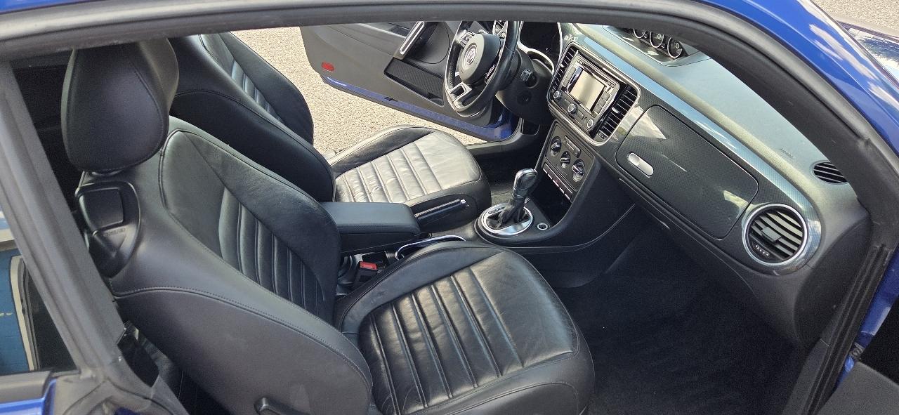 Volkswagen Beetle 2.0T Turbo 2012