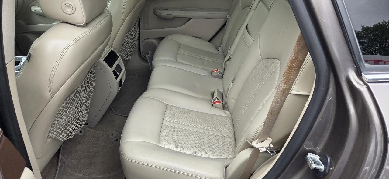 Cadillac SRX Luxury Collection AWD 2011