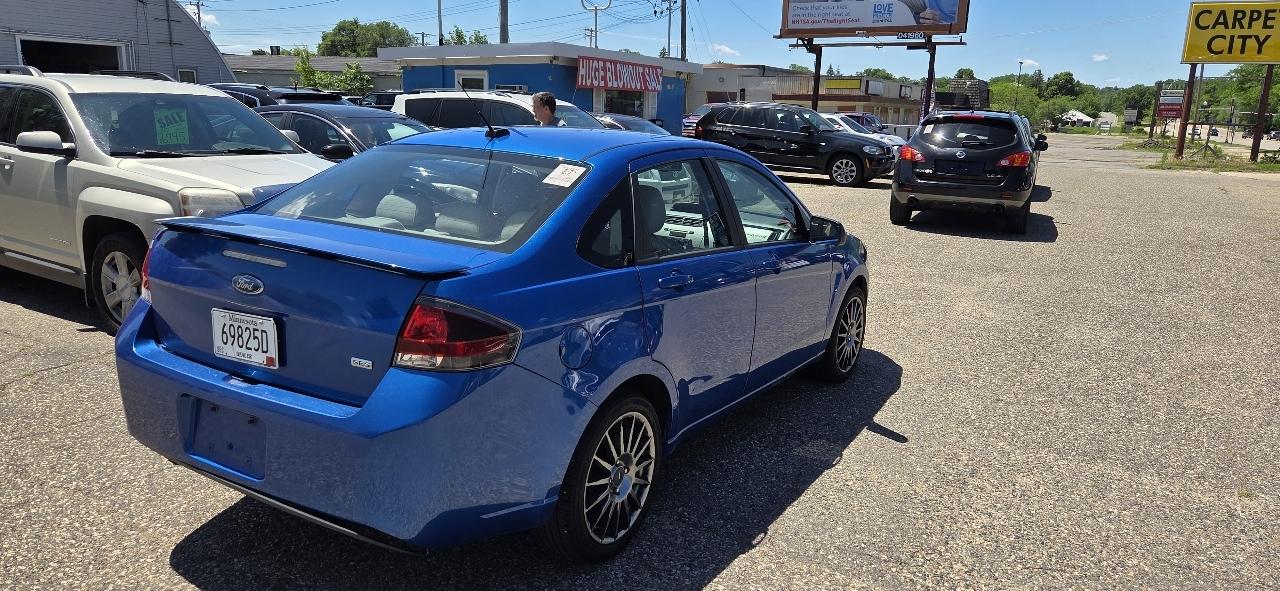 Ford Focus SES Sedan 2011