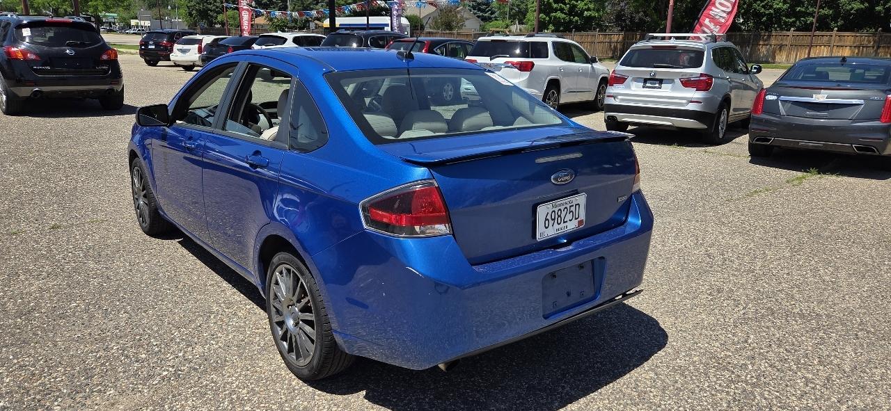 Ford Focus SES Sedan 2011