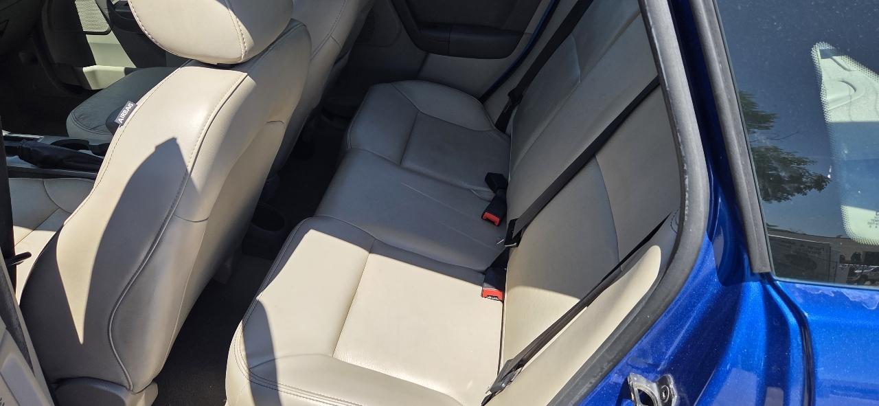 Ford Focus SES Sedan 2011