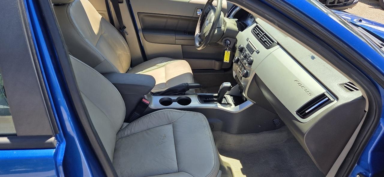 Ford Focus SES Sedan 2011