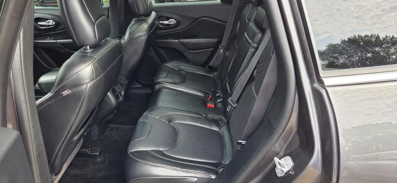 Jeep Cherokee Limited 4WD 2015