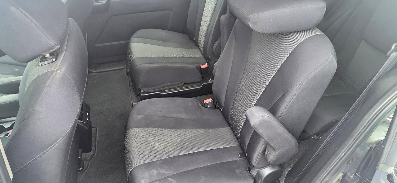 Mazda MAZDA5 Sport 2012