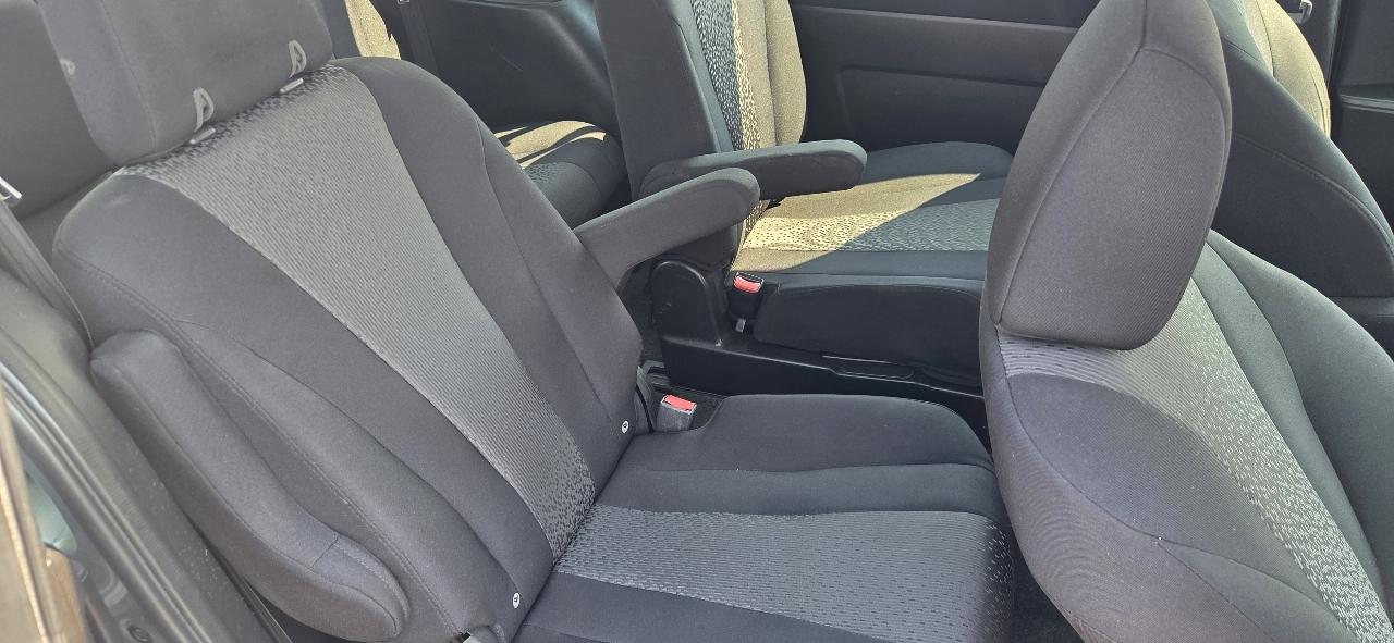 Mazda MAZDA5 Sport 2012
