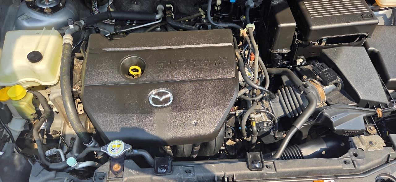 Mazda MAZDA5 Sport 2012