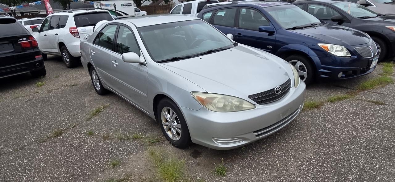 Toyota Camry LE V6 2004