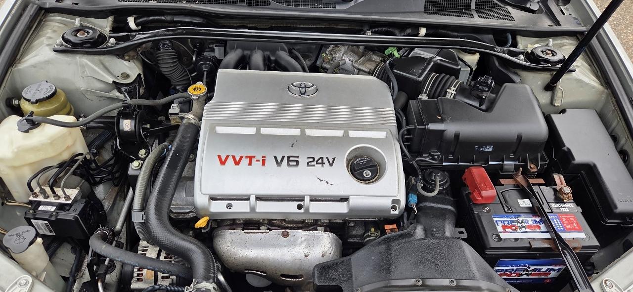 Toyota Camry LE V6 2004
