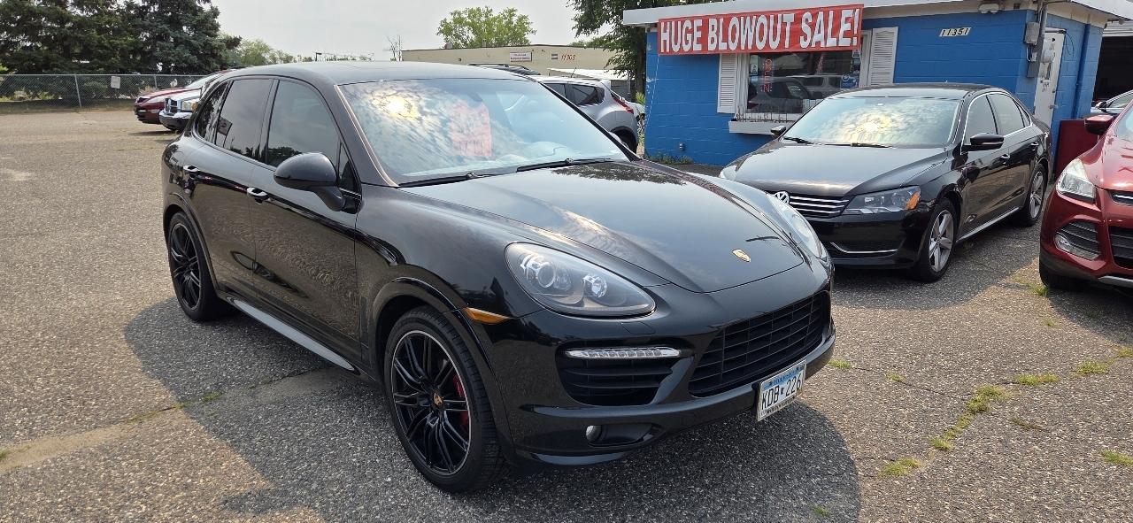 Porsche Cayenne GTS 2014