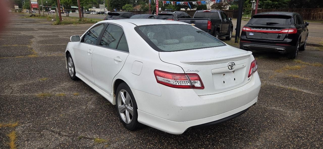 Toyota Camry SE 6-Spd AT 2010
