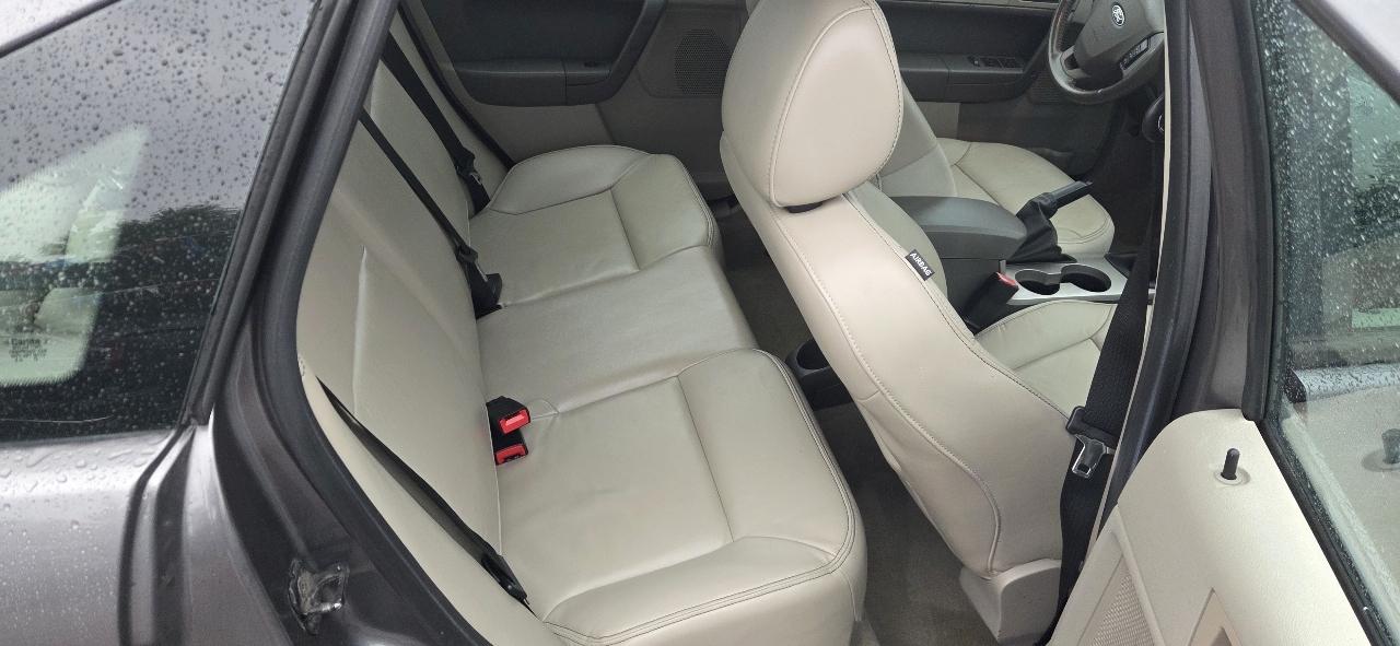 Ford Focus SEL Sedan 2010